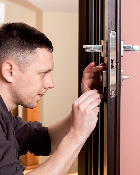 : Professional Locksmith For Commercial And Residential Locksmith Services in Bronx, New York