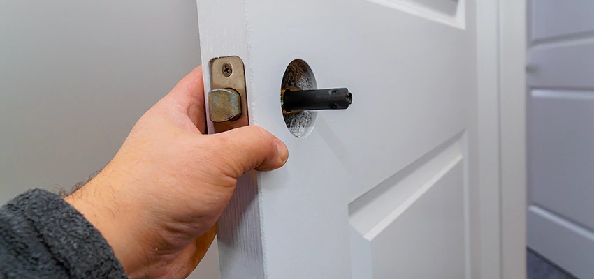 Nighttime Locksmith For Lock Repair in Bronx, New York